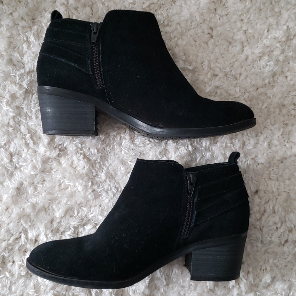 Black heeled suede booties 🖤 - Picture 4 of 9